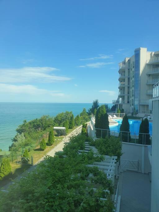 Studio Silver Terace With Sea View For 4 Person Byala  Eksteriør billede